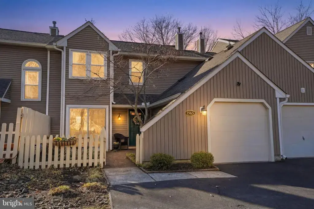1565 Butterfly Ct, YARDLEY