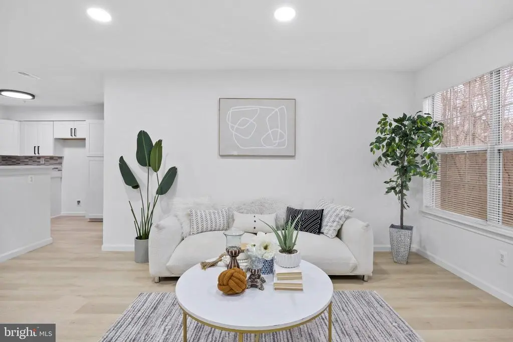 18512 Boysenberry Dr #126, Gaithersburg