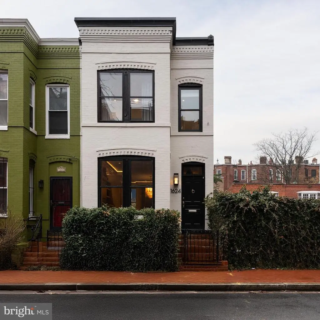 1624 Swann St Nw, WASHINGTON