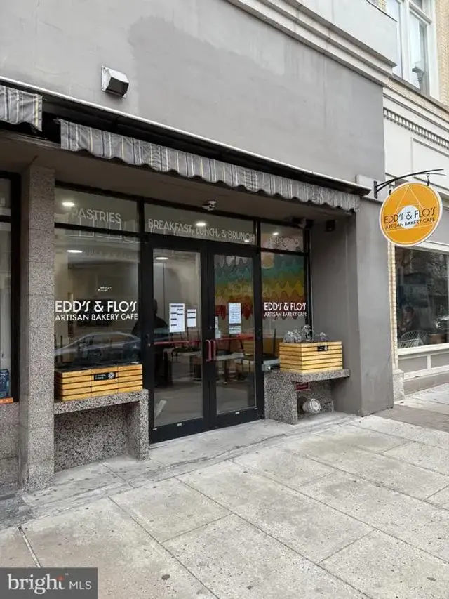 47 N Queen St N, Lancaster