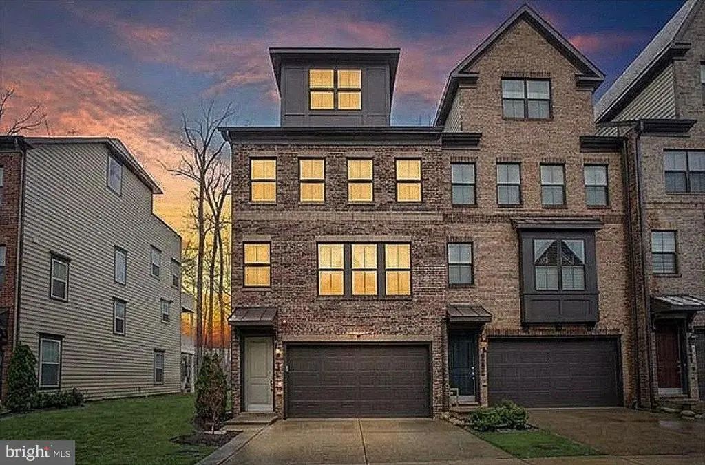 3799 Rainier Dr, FAIRFAX