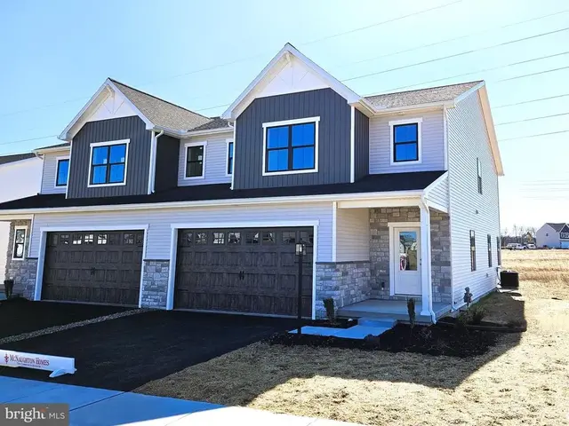 657 Brittany Drive, Mechanicsburg