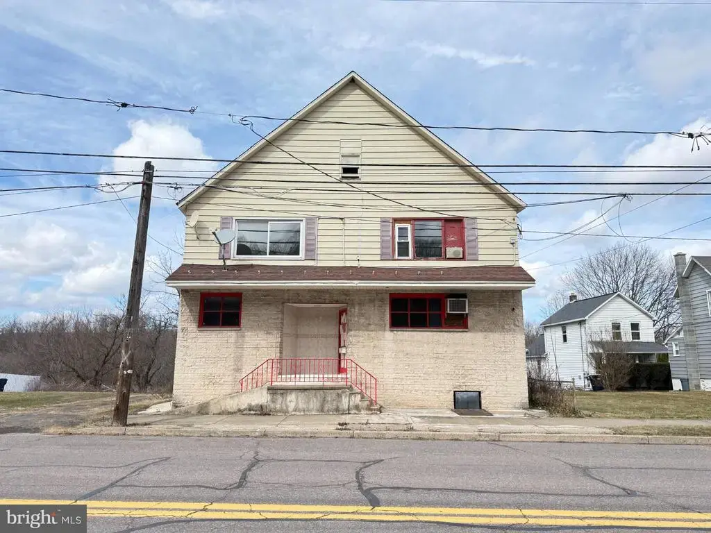 863 Main St, SUGAR NOTCH