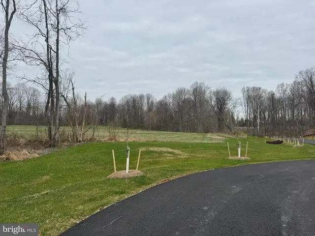 6006 Timeless Oak Trl, Lothian