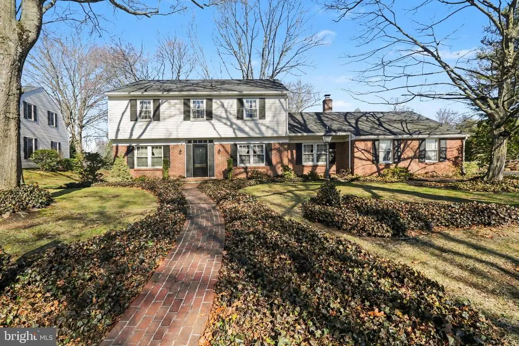 2 Plymouth Cir, Hershey