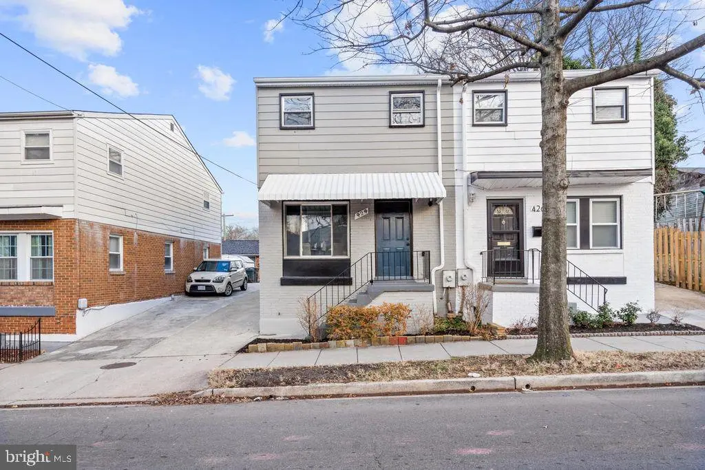 424 53rd St Se, Washington