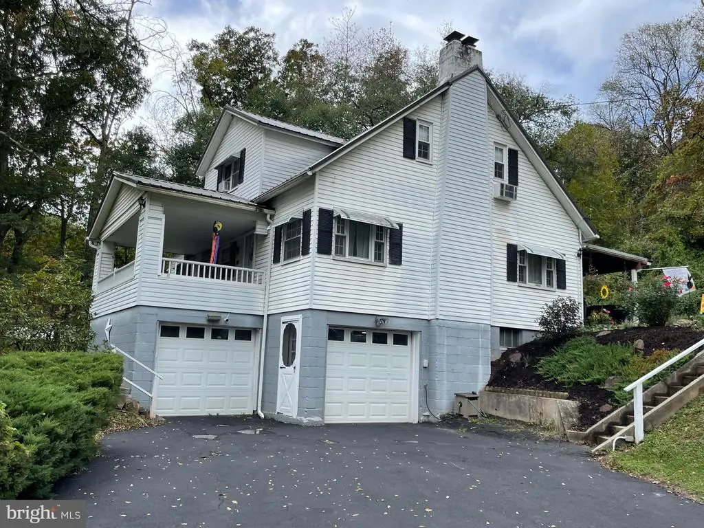 12617 N Cresap St, Cumberland