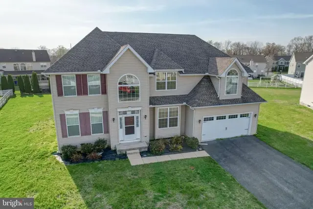 163 Macon Ln, Smyrna