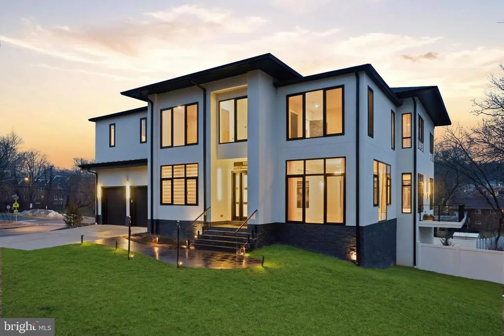 1573 Westmoreland St, MCLEAN