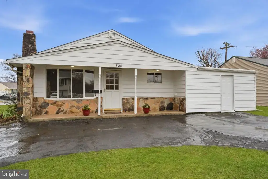 820 Auburn Rd, FAIRLESS HILLS