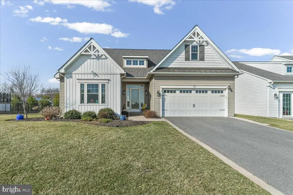 320 Greenwood Dr, Oxford