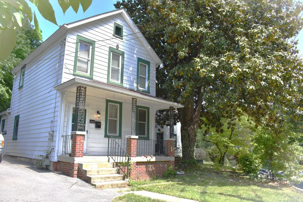 3024 Stanton Rd Se, WASHINGTON