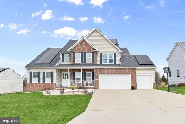 34 Kate Wagner Ct, Westminster