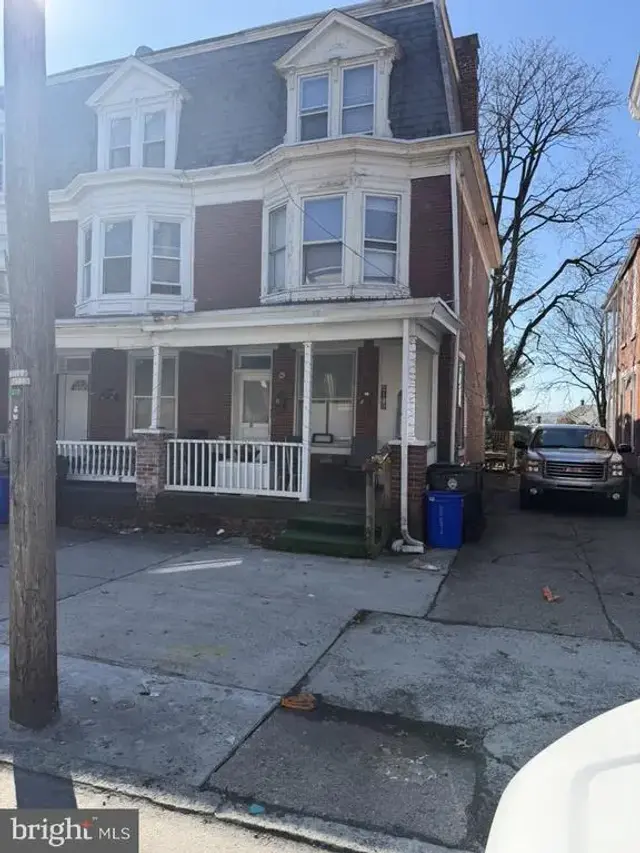 2125 Derry St, Harrisburg