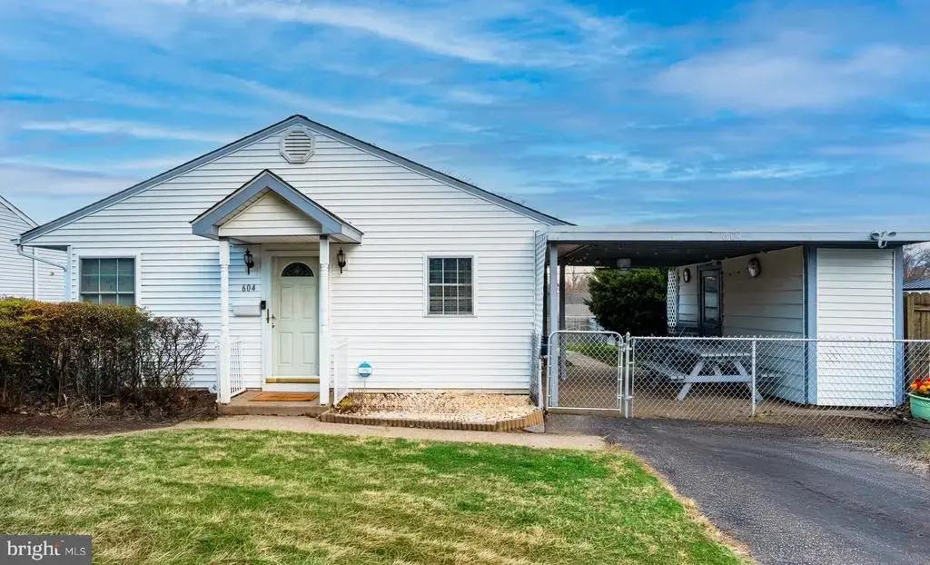 604 Trenton Rd, FAIRLESS HILLS