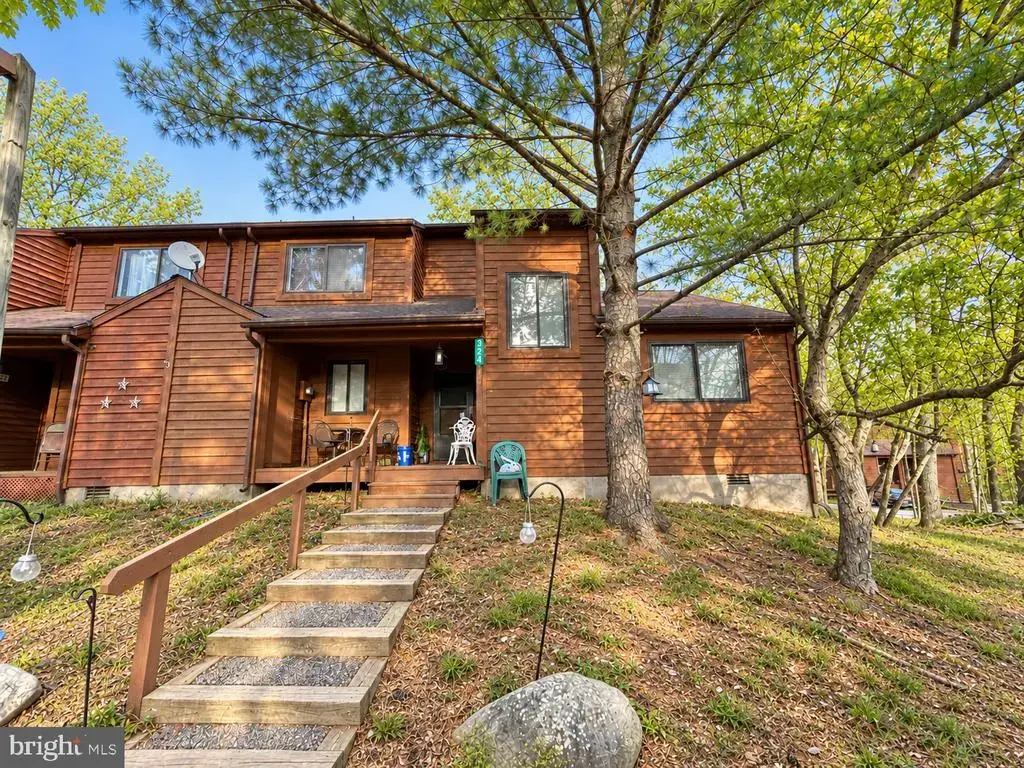 524 Wales Ct, BUSHKILL