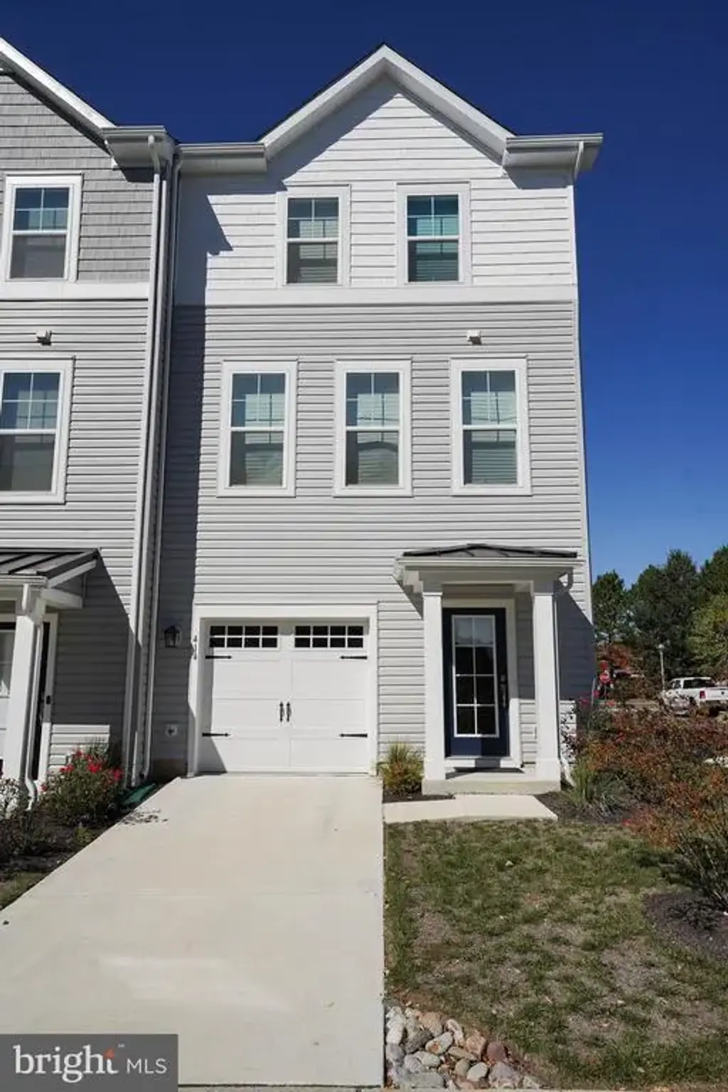414 Waterfield Ct, CAMBRIDGE