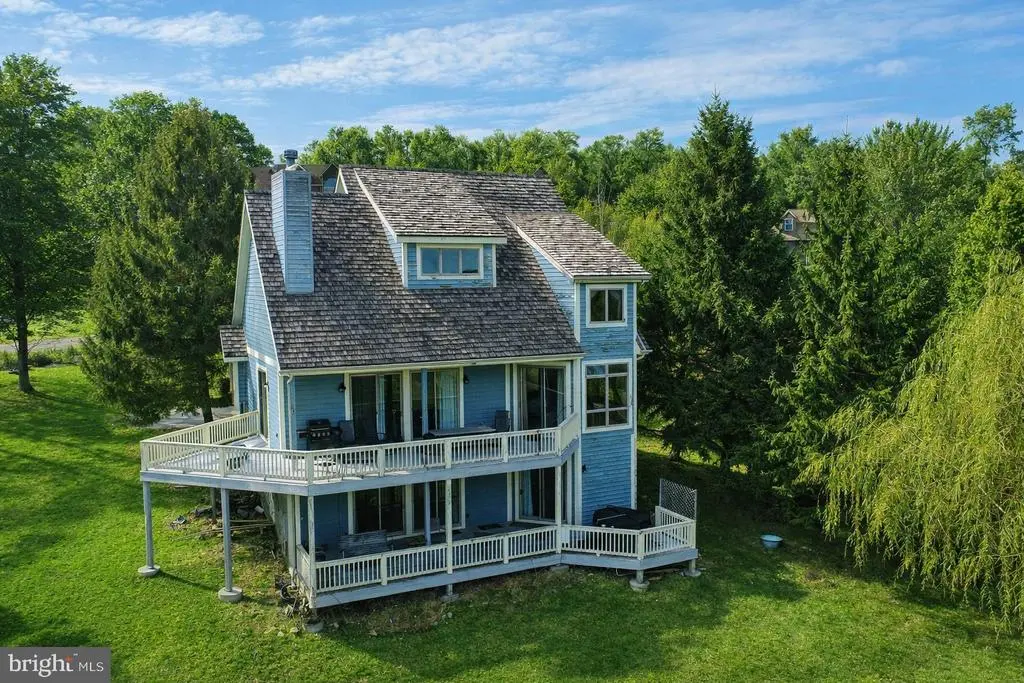 110 Highline Dr, Mc Henry