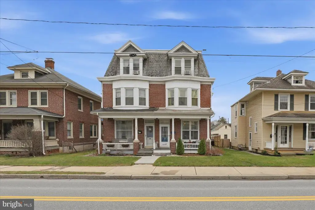 133 W High St, Manheim