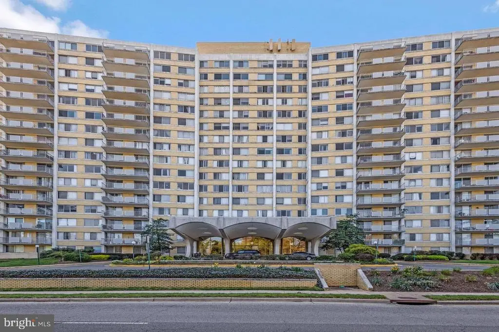 301 N Beauregard St #202, ALEXANDRIA