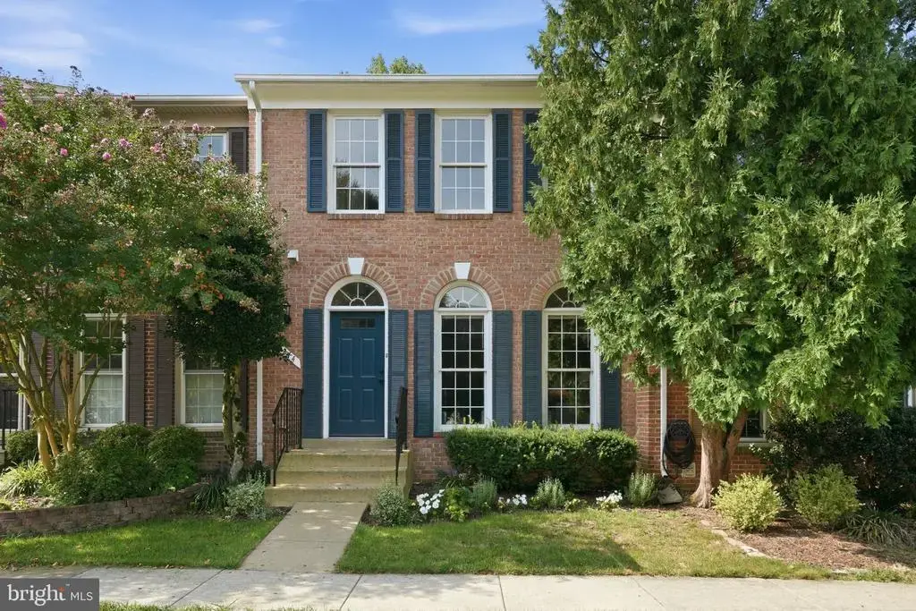6274 Walkers Croft Way, ALEXANDRIA