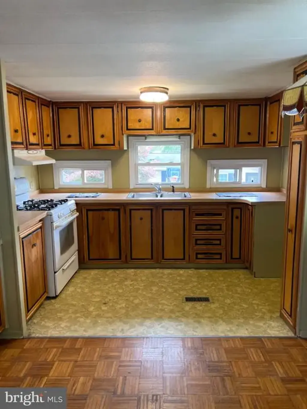 1302 Gibson Rd ##152, BENSALEM