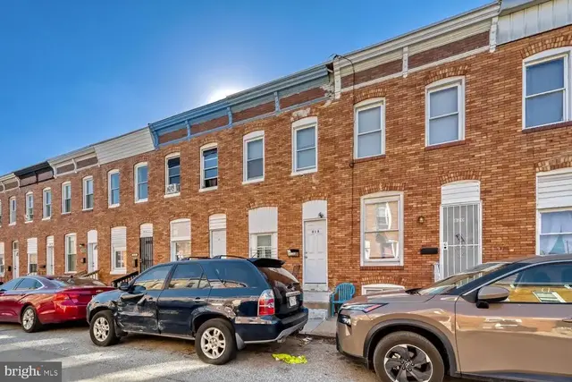 818 N Curley St, Baltimore