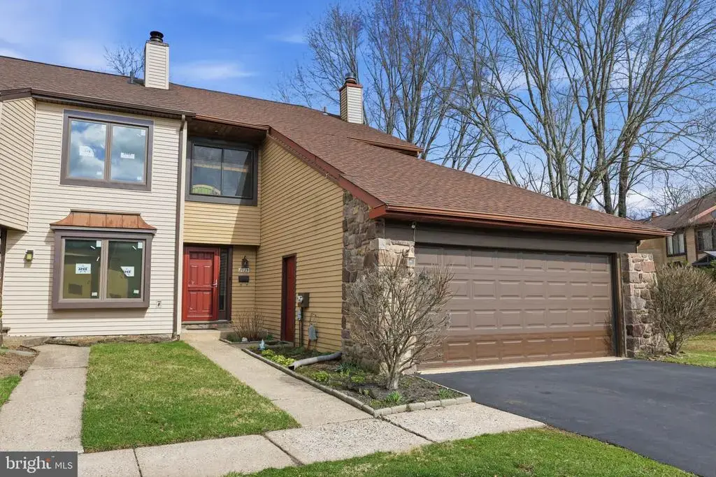 2125 Weybridge Cmns, HOLLAND