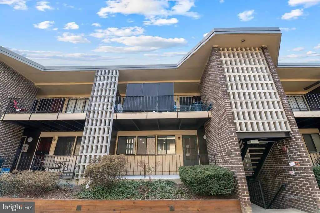 3930 Stone Gate Dr, Suitland