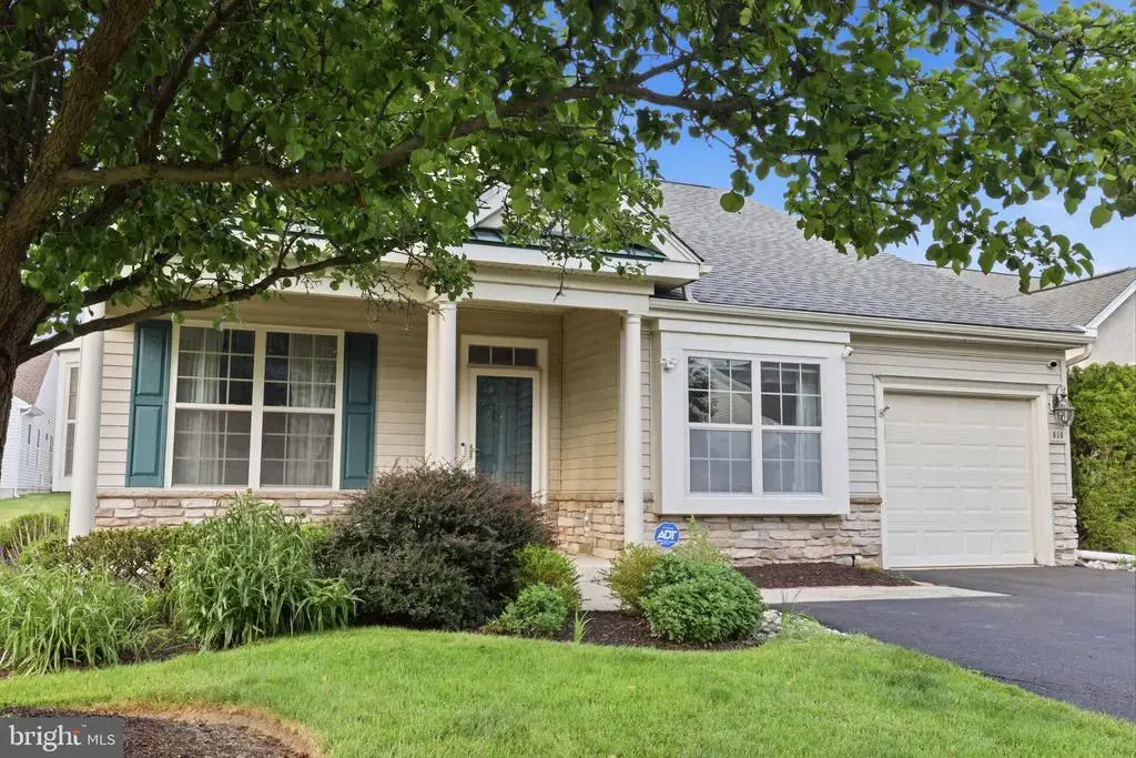 810 Nathaniel Trl, WARWICK