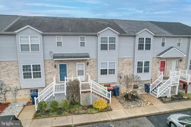 407 Champs Ln, Middletown