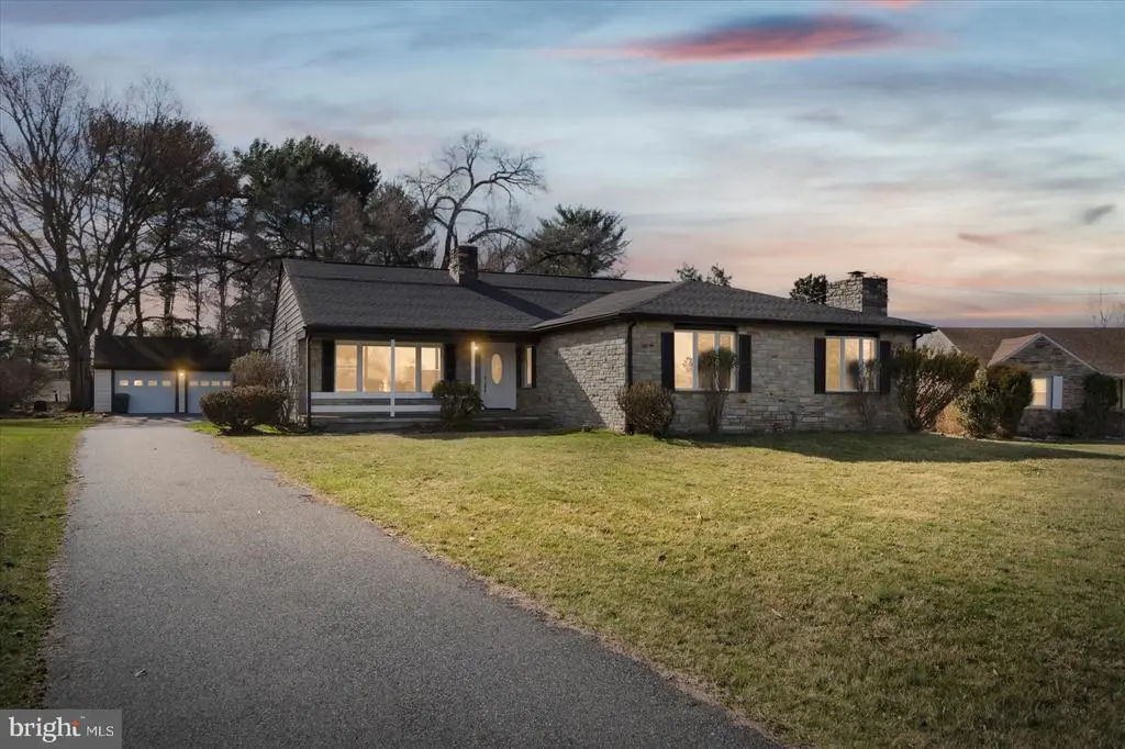 2715 Waldor Dr, Baltimore