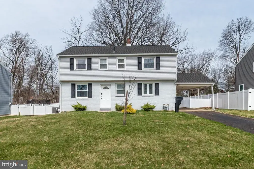 253 Luff Ln, WARMINSTER