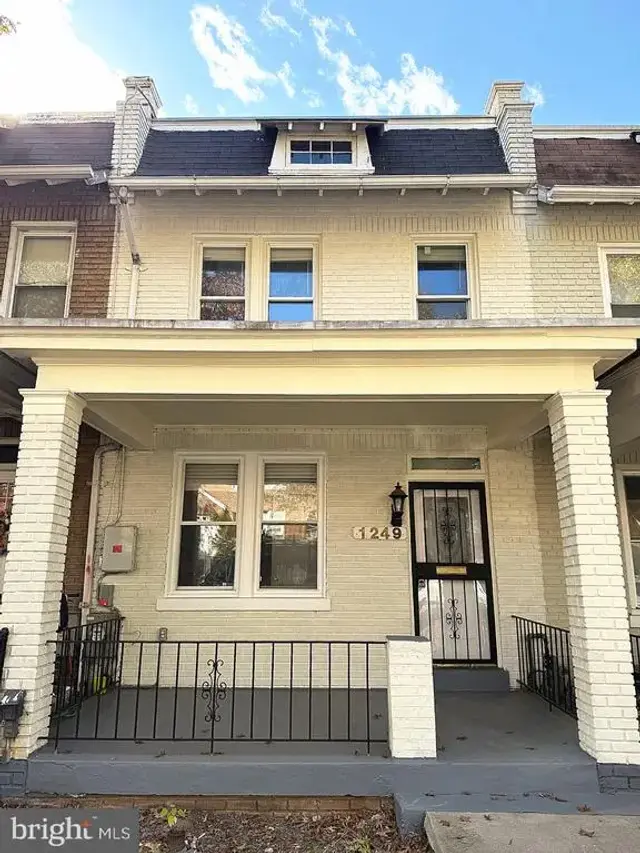 1249 Owen Pl Ne, Washington