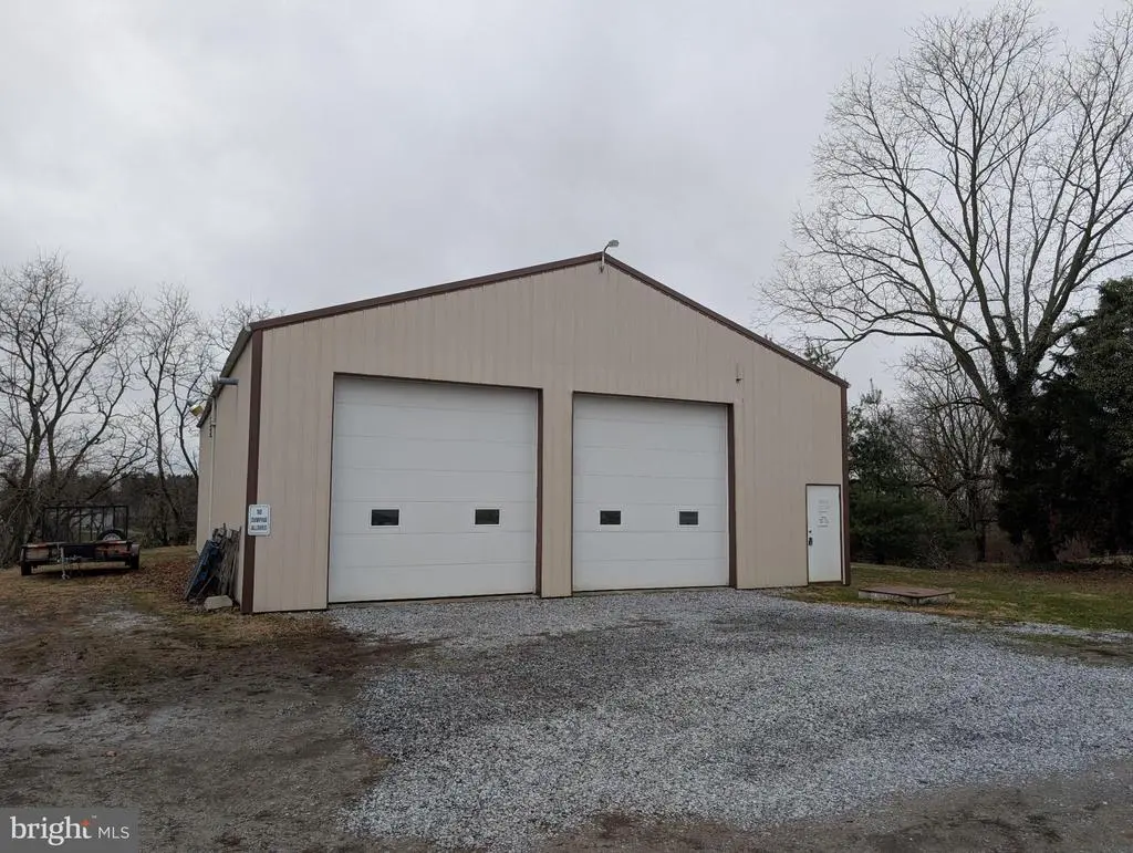 1261 E Newport Rd, Manheim