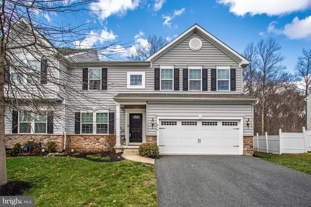 614 N General Knyphausen Ct, Newark
