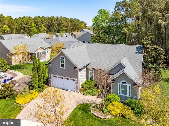 36357 Redstart Ct, Ocean View