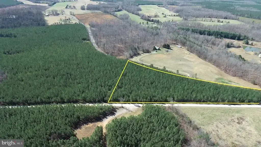 3b Maple Bridge Rd, DILLWYN