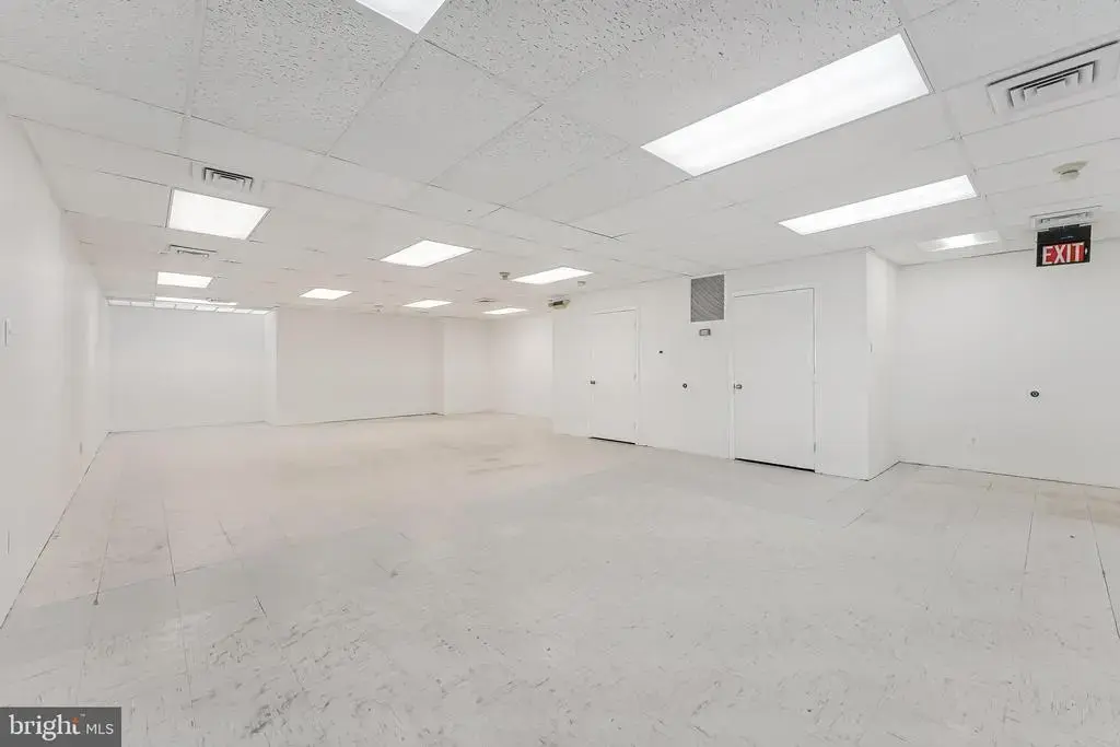 299 Herndon Pkwy #106, HERNDON