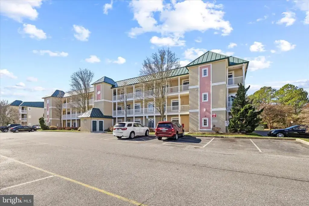 34341 Summerlyn Dr #306, lewes