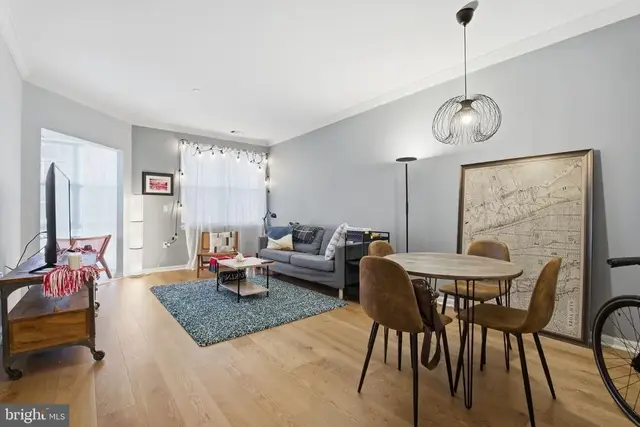 23 Pierside Dr #232, Baltimore