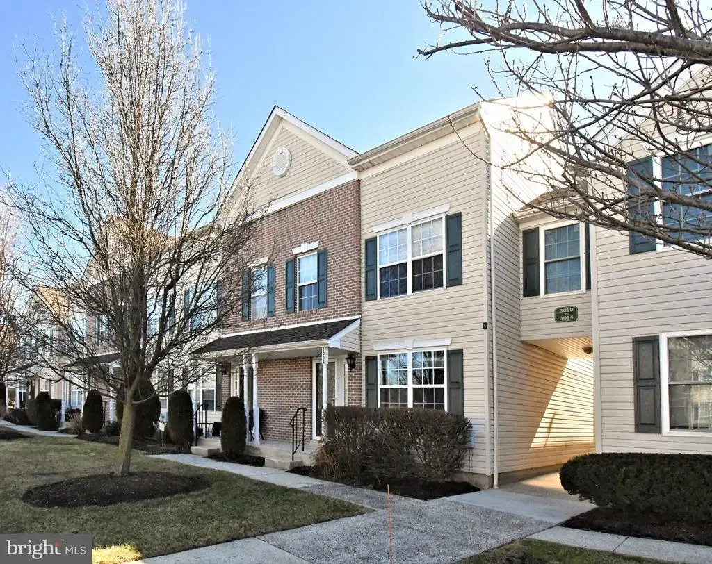 3004 Creekside Ct #42, WARRINGTON