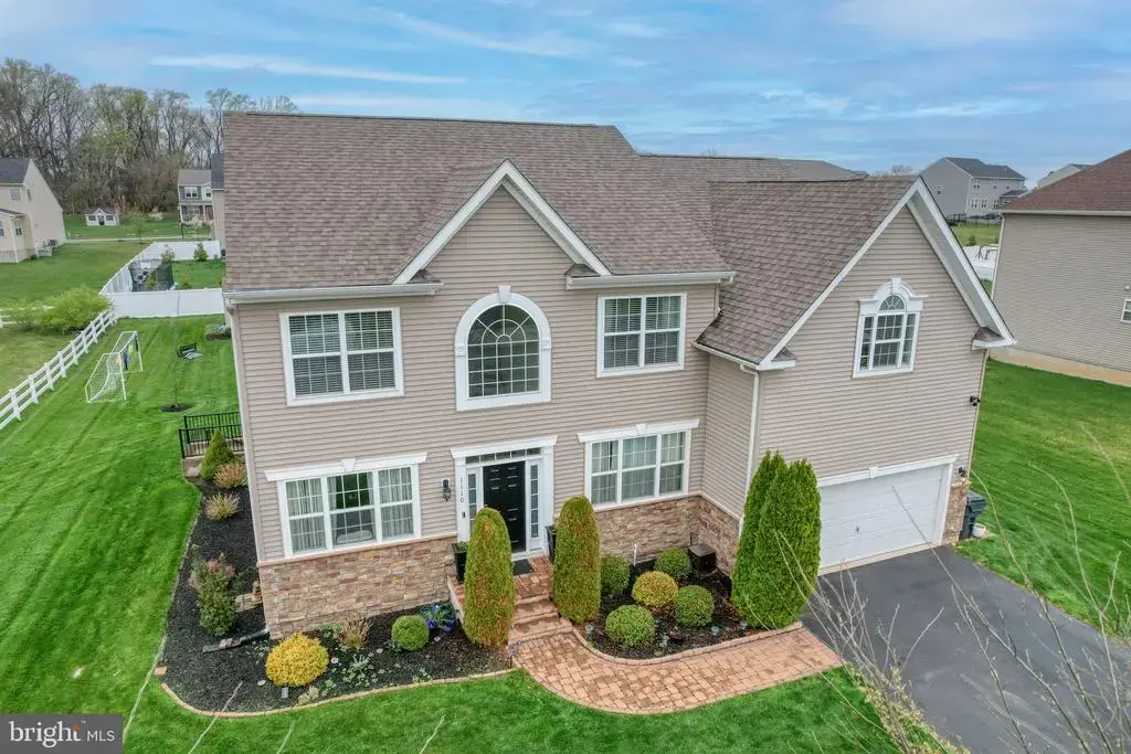 1110 Cardigan Rd, MIDDLETOWN