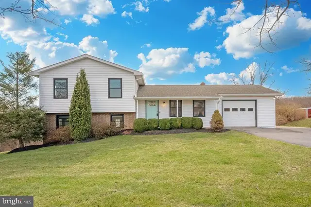 7996 Serenity Ct, Frederick