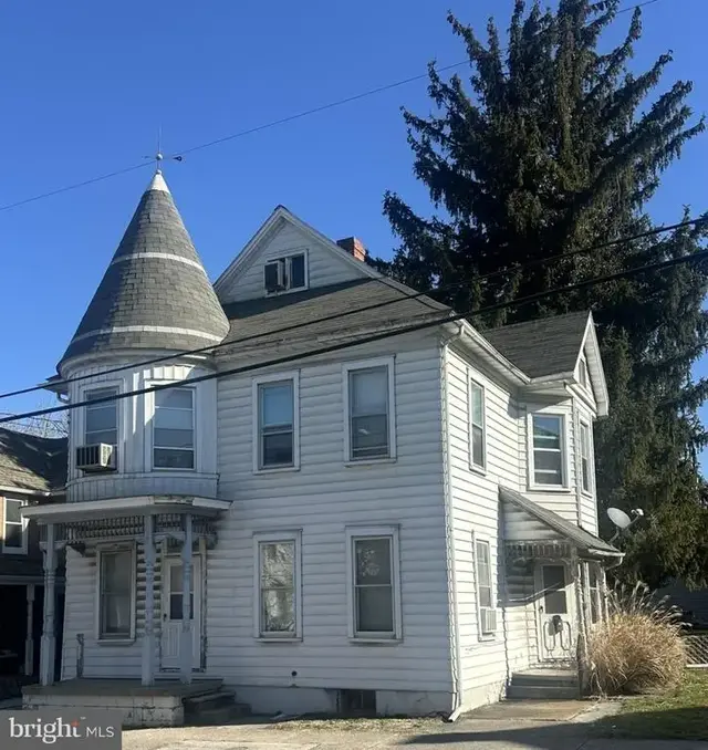 37 N Queen St, Littlestown