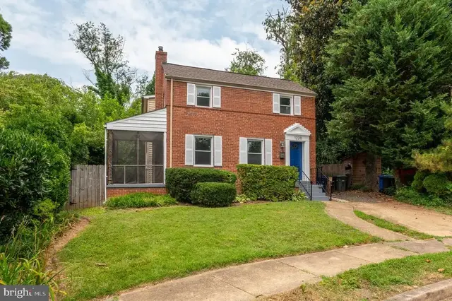 1220 N Livingston St, Arlington