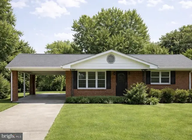 211 Baronwood, Martinsville