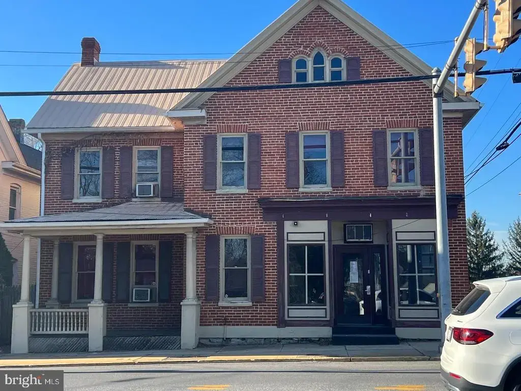 824 N Queen St, MARTINSBURG