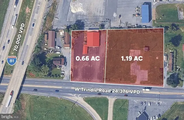 1832 W Trindle Rd, Carlisle