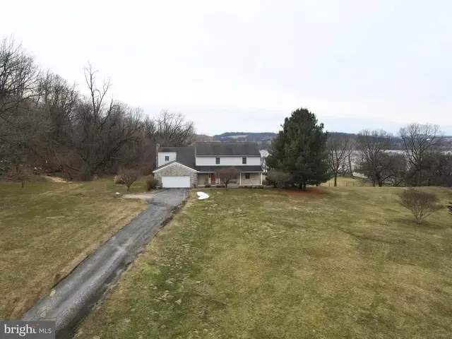 290 Locust Grove Rd, Bainbridge